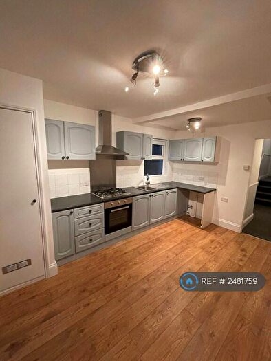 2 Bedroom Flat To Rent In Cotehele Avenue, Plymouth, PL4