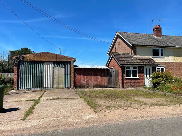 6 Bedroom Semi-Detached House For Sale In & Rayners Falgate, Caston, Attleborough, Norfolk, NR17