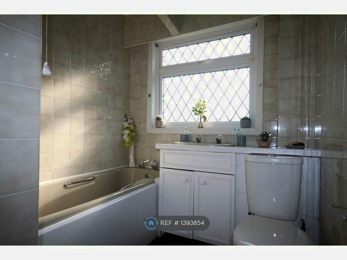 1 Bedroom Flat To Rent In Devon Road, Cannock, WS11