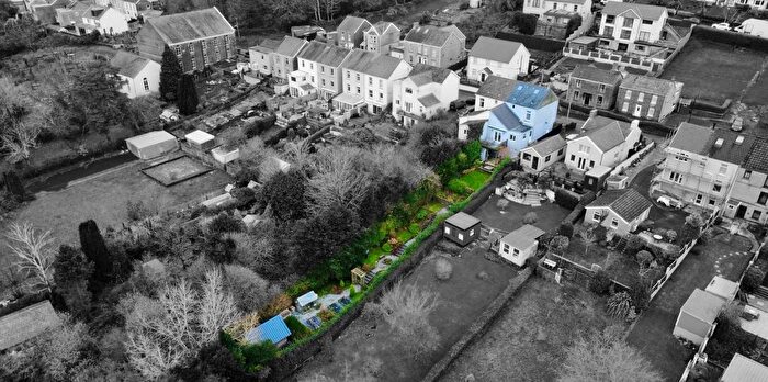 3 Bedroom Semi Detached House For Sale In Goppa Road, Pontarddulais, Swansea, West Glamorgan, SA4