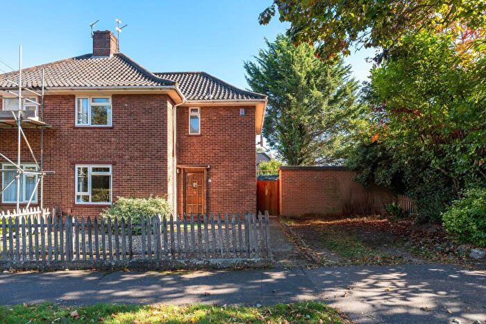 3 Bedroom Semi-Detached House For Sale In Guardian Road, Norwich, NR5