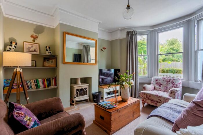 2 Bedroom Terraced House To Rent In Prior Park Gardens Bath, BA2