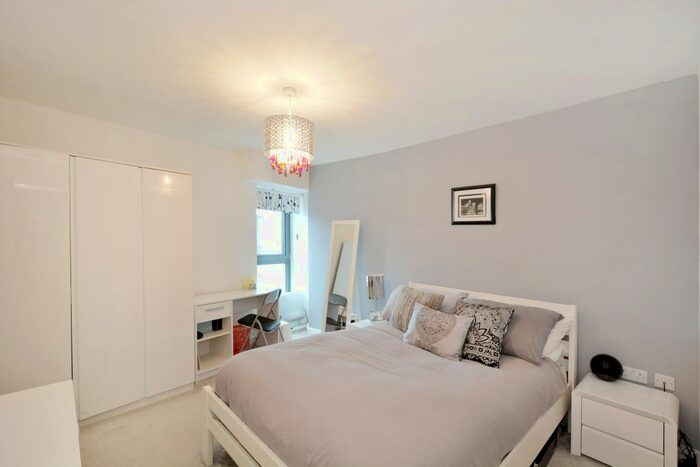 1 Bedroom Flat To Rent In Surrey Quays Road, London, SE16