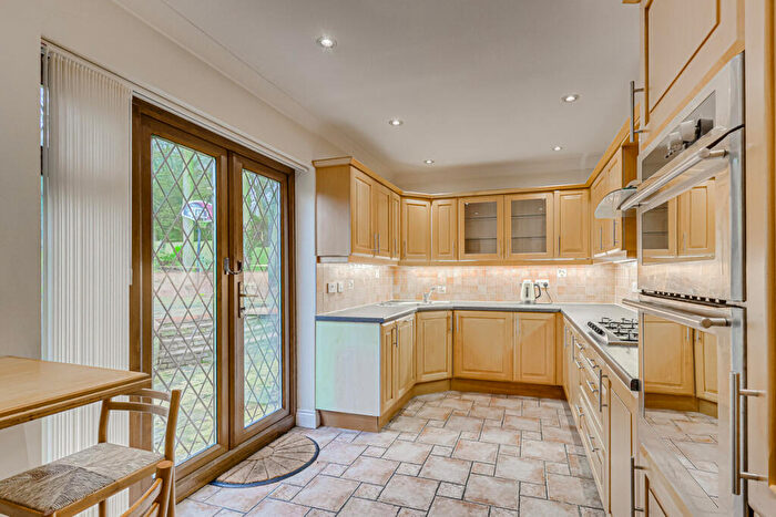 3 Bedroom Detached Bungalow For Sale In Downer Road, Benfleet, SS7