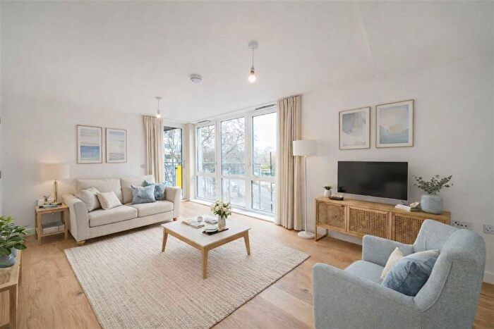 1 Bedroom Flat For Sale In Clarence Avenue, Clapham, SW4