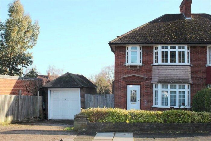 3 Bedroom Semi-Detached House To Rent In Alington Crescent, London, NW9