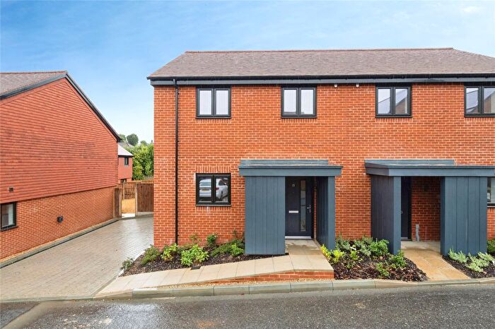2 Bedroom Semi-detached House For Sale In The Spinney, Battle, East Sussex, TN33