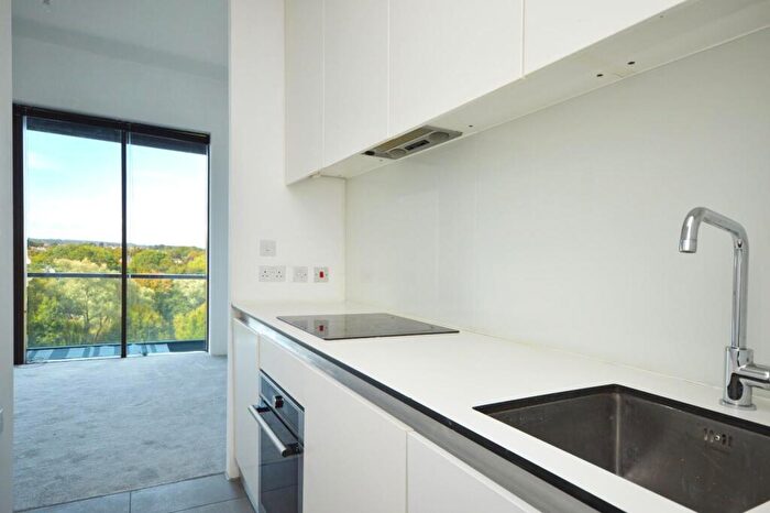 Studio For Sale In Lake Shore Drive, Bristol, BS13