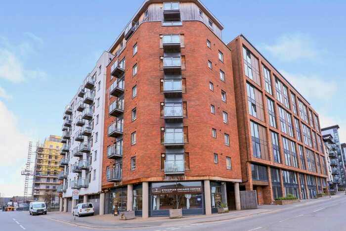 2 Bedroom Apartment To Rent In Cypress Point Leeds City Centre, LS2