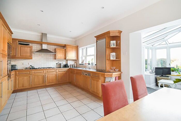 4 Bedroom Terraced House To Rent In Trinity Church Road, SW13