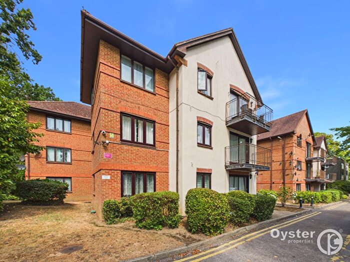 2 Bedroom Flat For Sale In Uxbridge Road, Cygnet House Uxbridge Road, HA7
