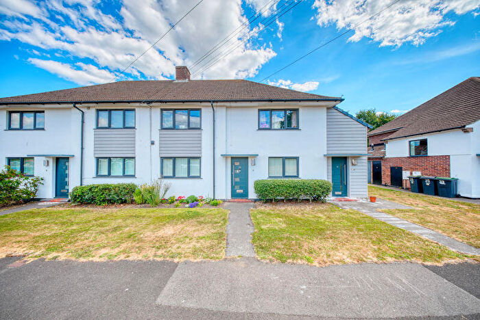 2 Bedroom Flat For Sale In Filmer Close, Rowner, Gosport, PO13
