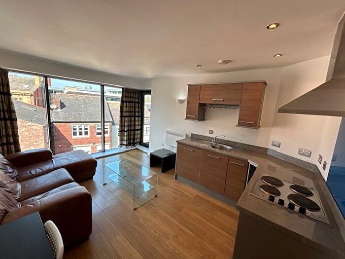 1 Bedroom Flat To Rent In Hunslet Road, Hunslet, Leeds, LS10