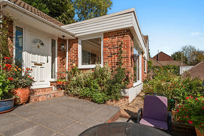 3 Bedroom Bungalow For Sale In Milner Road, Caterham, CR3