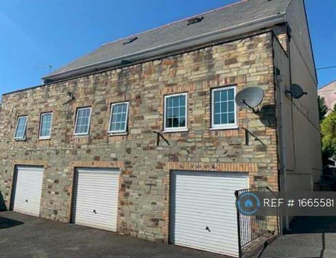 1 Bedroom Flat To Rent In Berrycombe Road, Bodmin, PL31