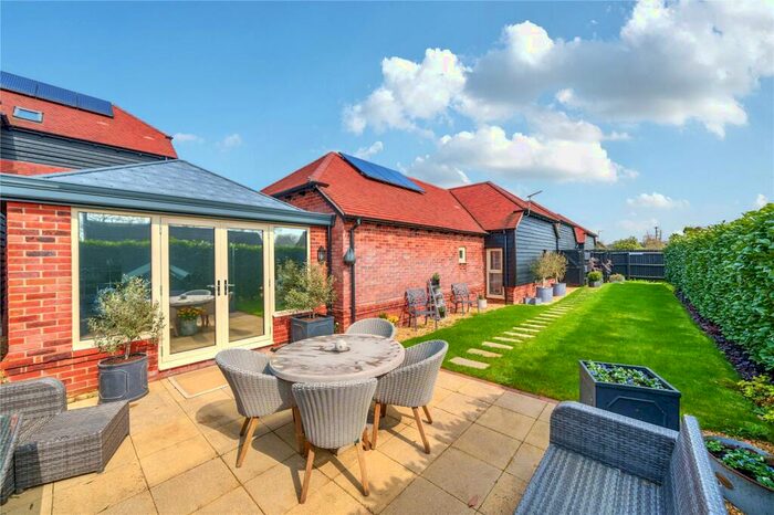 2 Bedroom Detached House For Sale In Colebrook Field, Ropley, Alresford, Hampshire, SO24