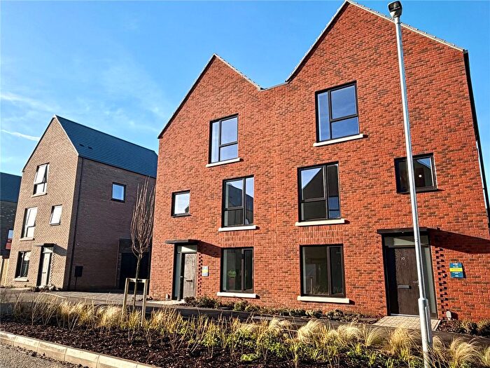 4 Bedroom Semi Detached House For Sale In Marleigh Park, Newmarket Road, Cambridge, CB5