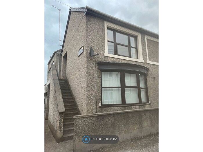 Studio To Rent In Sunnybank, Knottingley, WF11
