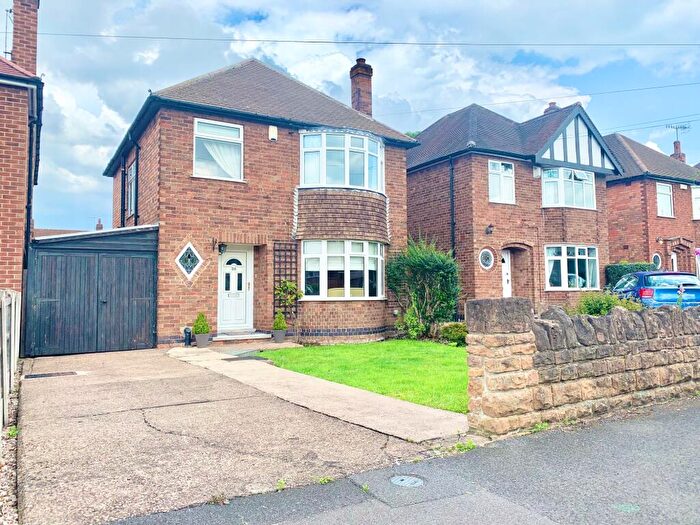 3 Bedroom Detached House To Rent In Renfrew Drive, Wollaton, NG8