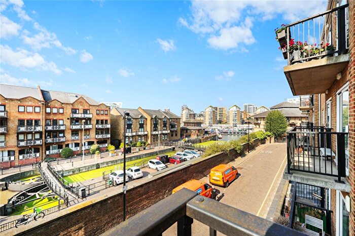 1 Bedroom Apartment For Sale In Lockview Court, E14
