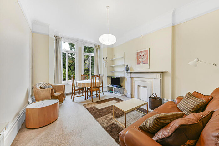 4 Bedroom Flat To Rent In Primrose Gardens, Belsize Park, NW3