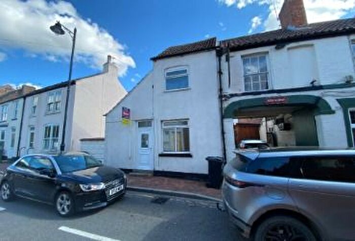 2 Bedroom End Terrace House To Rent In George Street, Market Rasen, LN8