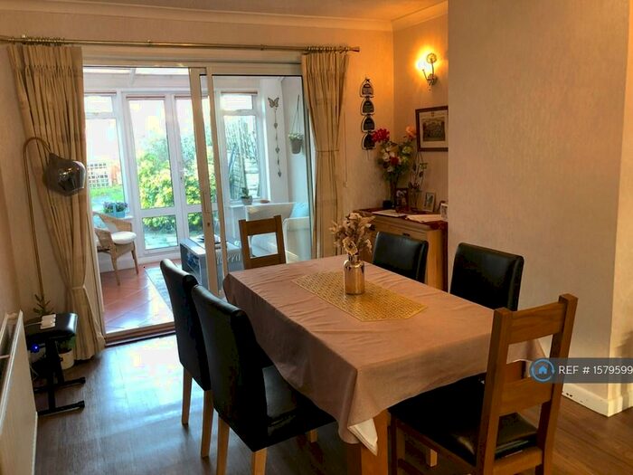 3 Bedroom Terraced House To Rent In Woodfield Gardens, New Malden London, KT3