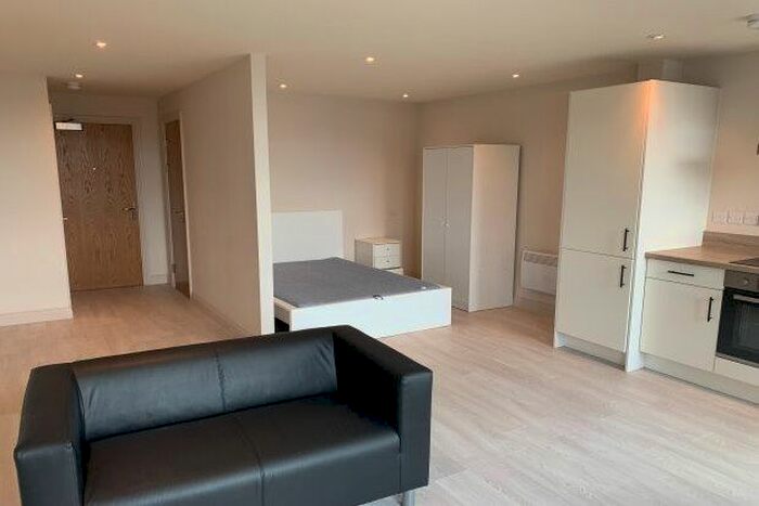 1 Bedroom Flat To Rent In North Street, Leeds, LS2