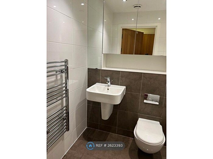 1 Bedroom Flat To Rent In Adana Building, London, SE13