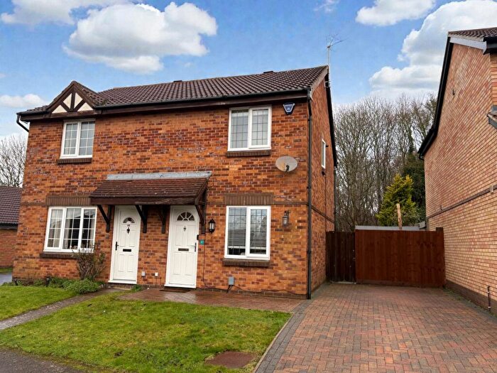 2 Bedroom Semi-Detached House For Sale In Yeoman Meadow, East Hunsbury, NN4