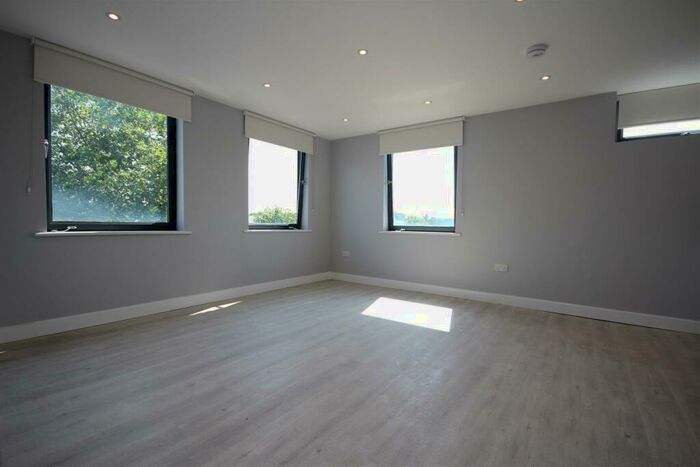1 Bedroom Apartment To Rent In Neasden Lane, Neasden, NW10