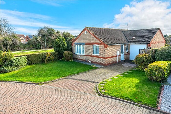 2 Bedroom Bungalow For Sale In Priory Way, Sleaford, Lincolnshire, NG34