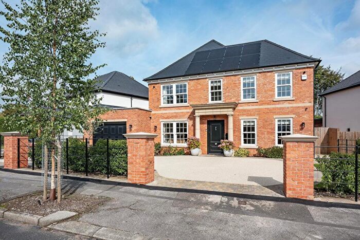 5 Bedroom Detached House For Sale In Woodchester Road, Dorridge, Solihull, B93