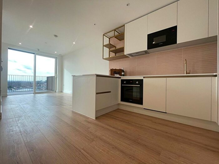 Studio To Rent In Quay Walk, Wembley, HA0