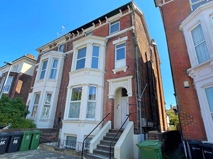 2 Bedroom Flat For Sale In St Ronans Road, Southsea, PO4