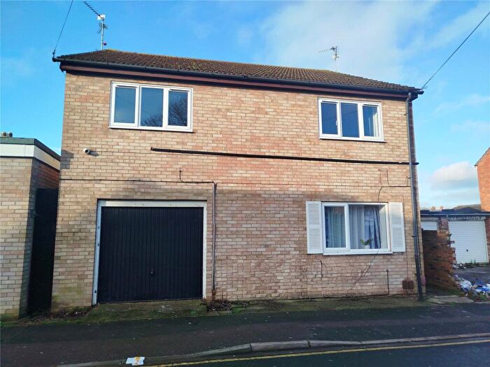 2 Bedroom Maisonette To Rent In Burmer Road, Peterborough, Cambridgeshire, PE1