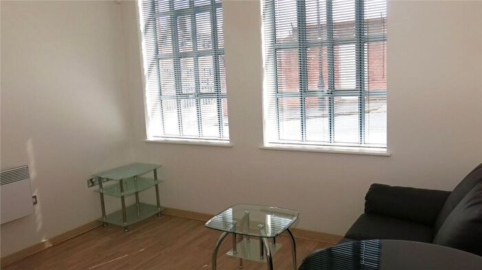 1 Bedroom Apartment To Rent In St Pauls Square, Birmingham, B3