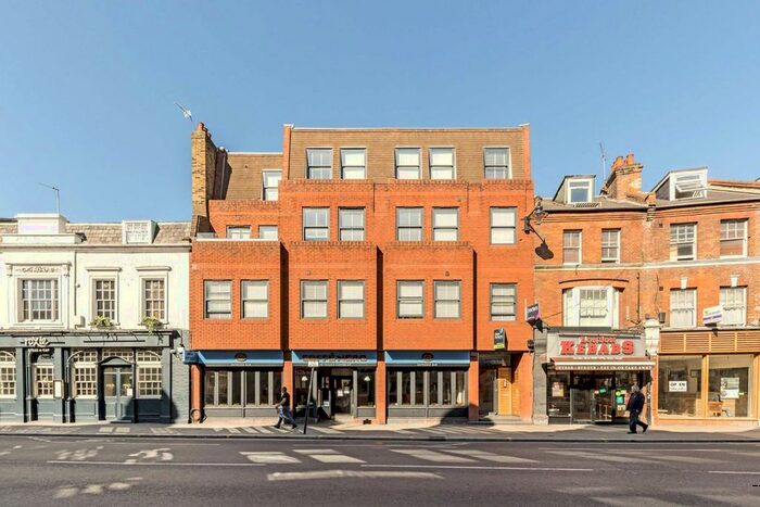 2 Bedroom Flat To Rent In London Road, Twickenham, TW1