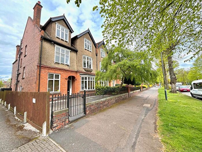 2 Bedroom Apartment To Rent In Beauchamp Avenue, Leamington Spa, CV32