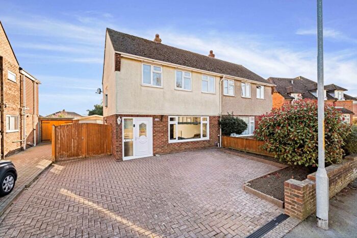 3 Bedroom Semi Detached House For Sale In Church Road, Folkestone, CT20