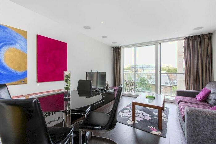 1 Bedroom Flat To Rent In Grosvenor Waterside, Chelsea, SW1W