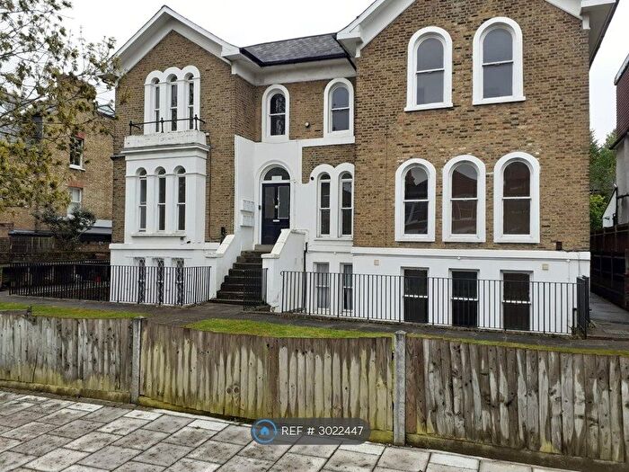 1 Bedroom Flat To Rent In Chestnut Road, London, SE27