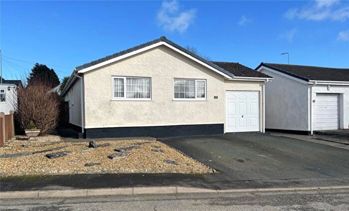 3 Bedroom Bungalow For Sale In Cherry Tree Close, Benllech, Tyn-y-Gongl, Isle Of Anglesey, LL74