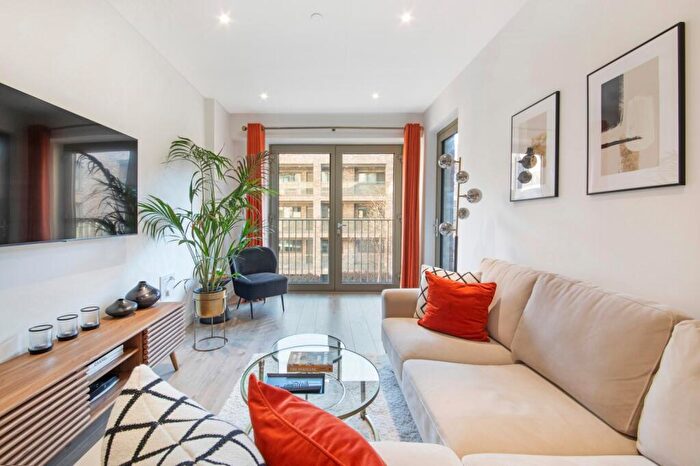 1 Bedroom Flat For Sale In Tiller House, Armada Way, E6