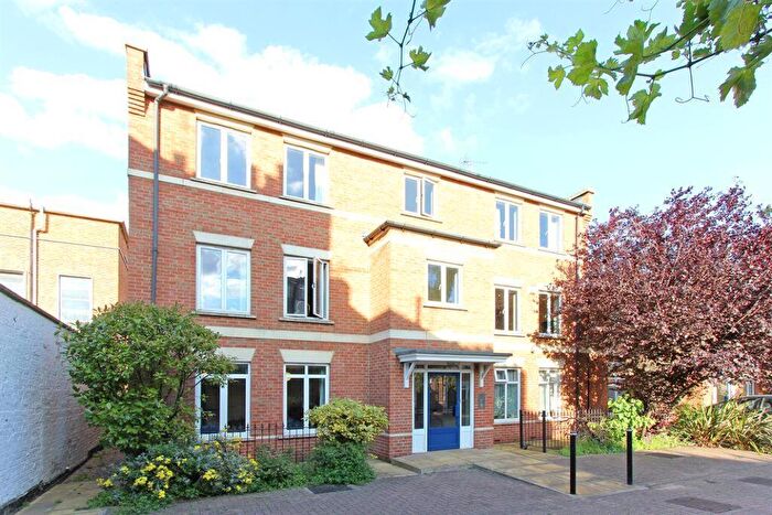 2 Bedroom Flat To Rent In Latvia Court, Stunning Bedroom, SE17