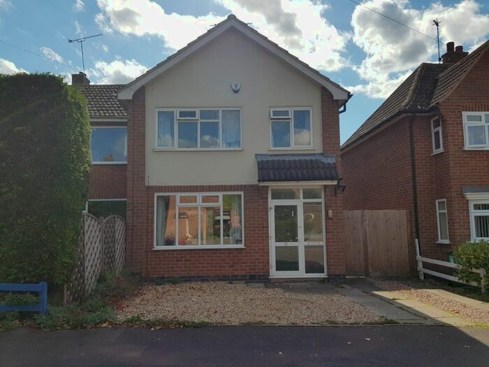 3 Bedroom Semi-Detached House To Rent In Chiltern Avenue, Countesthorpe, LE9