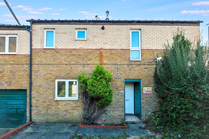 3 Bedroom End Terrace House For Sale In Blackheath Crescent, Bradwell Common, Milton Keynes, MK13