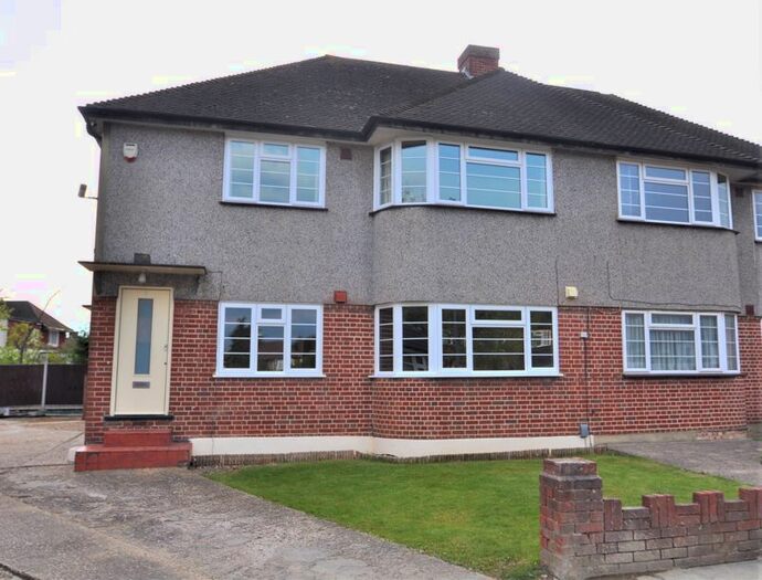 2 Bedroom Maisonette To Rent In Field Place, New Malden, KT3