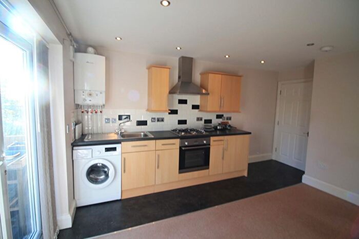 1 Bedroom Flat To Rent In Penpole Avenue, Bristol, BS11