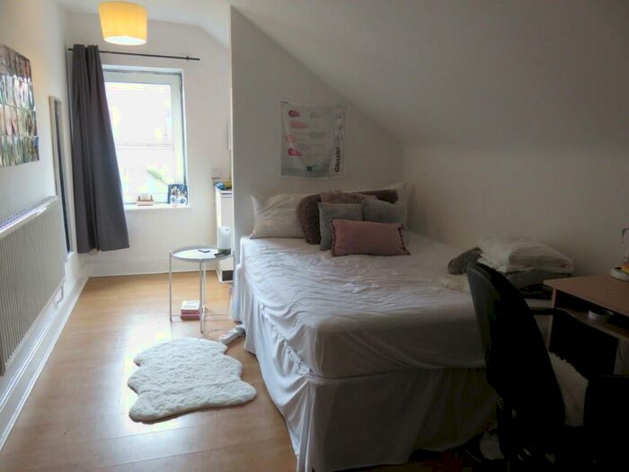 5 Bedroom Detached House To Rent In George Road, Nottingham, Nottinghamshire, NG2